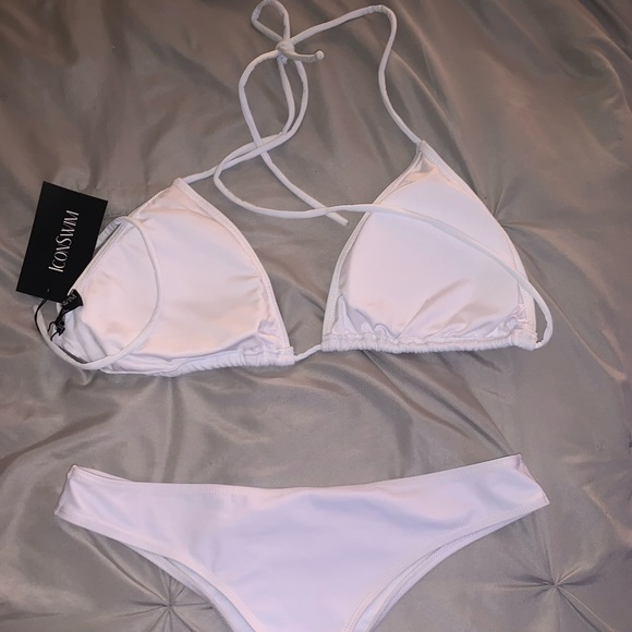 Minimal Two piece thong Bikini - Picture 3 of 7